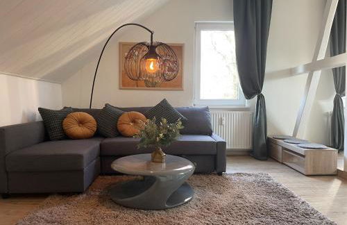 Gemütliches Mansarden-Apartment mit 2 Schlafzimmern & separater Küche - Foto 1