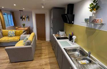 Citrus Chalet, modern light and airy! - Foto 10