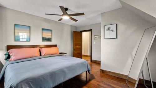 25 Massive 5 BR in Downtown Southington - Foto 4