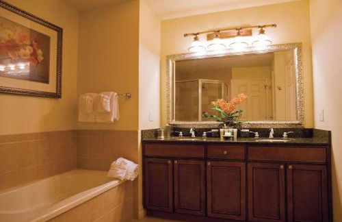 Great Family Friendly Resort 3BD condo onsite amenities golf, pools, lazy river and more - Foto 16