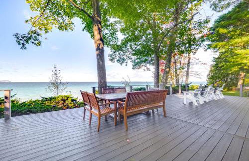 Unwind Fireside, Walk to Water! Lake Michigan Home - Foto 2