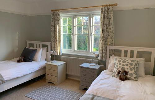 Wonderful thatched cottage in the New Forest National Park - Photo 8