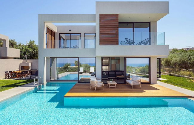 Sea View 4 Bedroom Villa With a Heated Pool - Foto 1