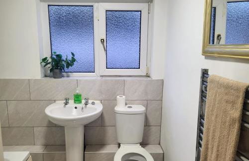 Modern North Shields Home - Perfect for Short or Long Stays - Foto 15