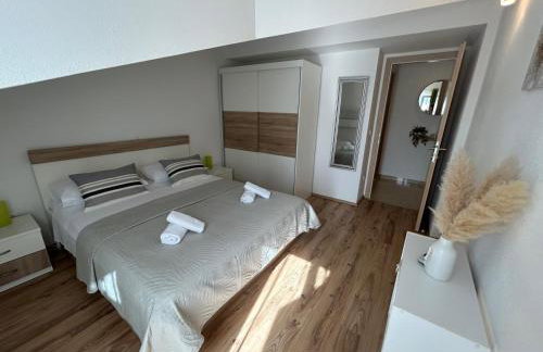 Apartmani Palada - Photo 70