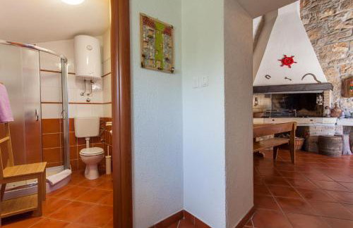 Captain's Villa with Swimming Pool - Photo 20