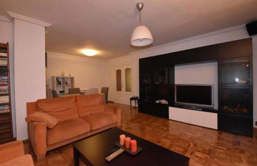 LEKKER&VIDA, Vivienda de Uso Turístico, céntrica, garaje en el edificio - Foto 2