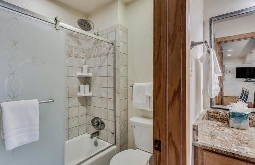 Laurelwood Condominiums 205 - Foto 19