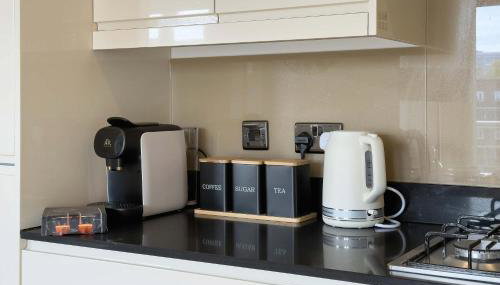 Stylish Hoxton 2 Bedroom 2 Bathroom Apartment With Balcony & Lift, Sleeps 6 - Foto 5