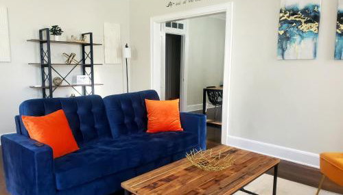 Spacious Centrally Located 3 Bed 2 Bath - Sleeps 8 - Foto 1