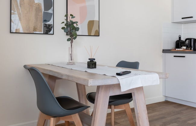 Schoenhouse Berlin City Street - Photo 20