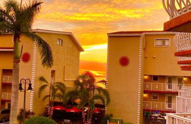 Condo in Waterfront Resort with Balcony Close to Beaches Free Bikes - Photo 30