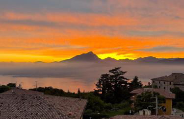 Spacious & modern, short drive to lake & mountain - Foto 15