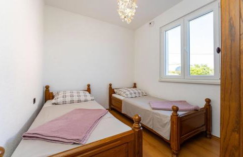 Nice Apartment In Rtina With Wifi - Photo 15