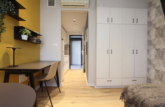 Solo STU apt TAU By Sea N Rent - C Bldg. - Photo 10