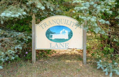 Tranquility - New Vacation Rental - Large home perfect for a relaxing getaway! - Foto 51