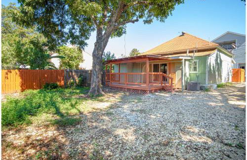 3 Br/1 BA Remodeled Home Near Downtown - Foto 40