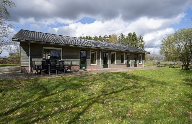 Holiday Home with Meadow View near Forests - Photo 26