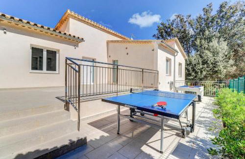 Villa Zaragoza by Villa Plus - Photo 14