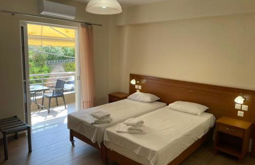 TRIANTAFYLLOY ROOMS - Photo 14