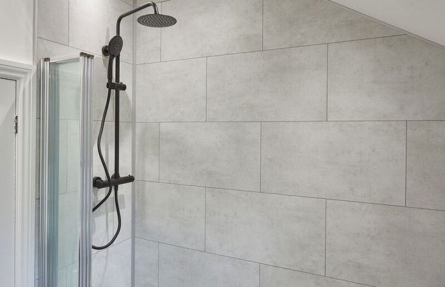 Host Stay Dunsley Chapel - Photo 18