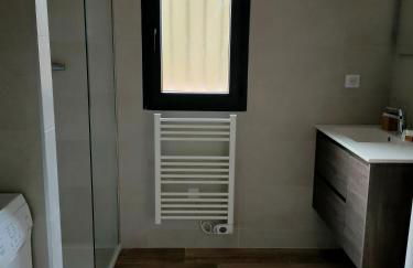 Jardin et 2 chambres centre St Florent - Foto 13