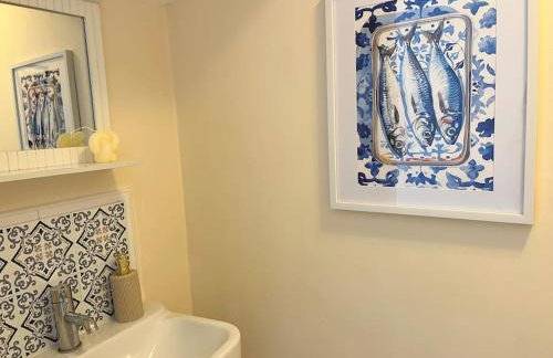 Artistic, Bright & Spacious 3 Bedroom Home - Foto 21