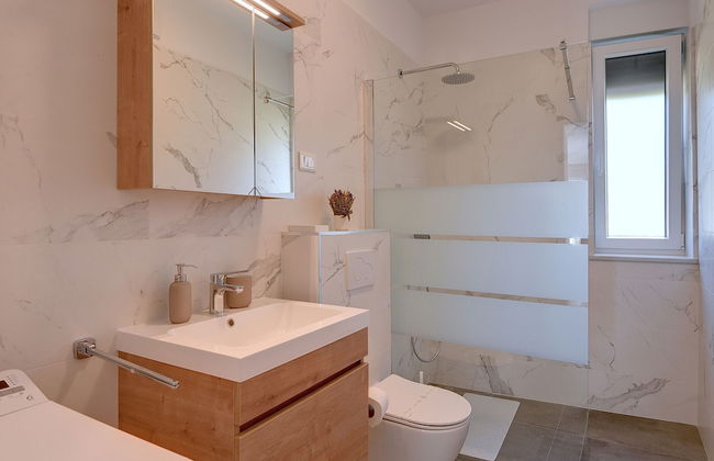 Apartment in Croatia Near Adriatic Coast - Photo 7