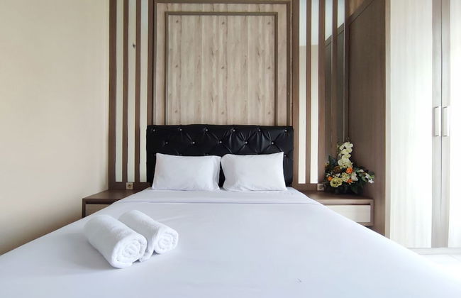 Comfortable And Modern 1Br Without Living Room At Amartha View Apartment - Foto 1