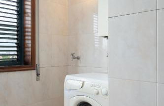 Sunny Cozy Flat w/ Terrace - São João - Foto 31