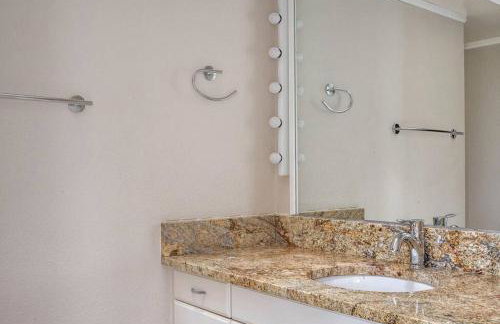 Lake View Relaxing Bellevue Home - Foto 32