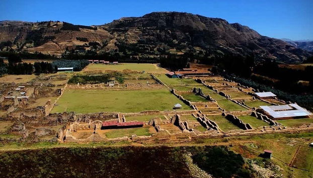 Complexe archéologique de Wiracochapampa