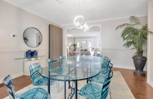 Huge 8BR wHTD Pool Ensuites Games Near Beach - Foto 49