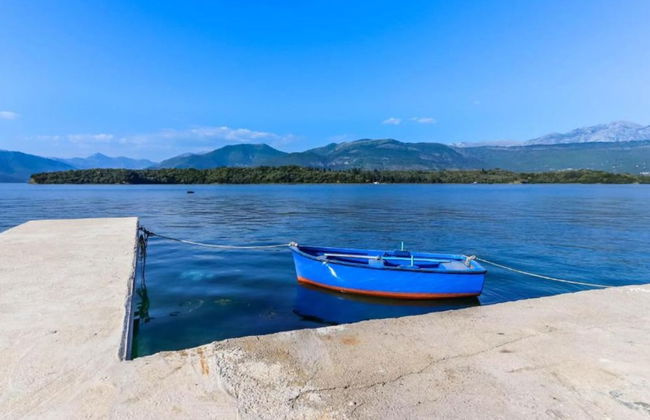 Beachfront Escape Steps From the Crystal-clear Sea - Photo 17