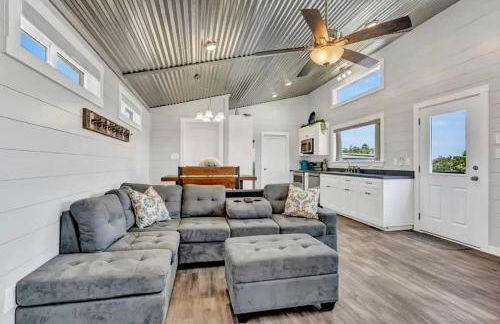 Amazing Glamping Vacations in this Riverside Cottage in Llano, Texas - Foto 7