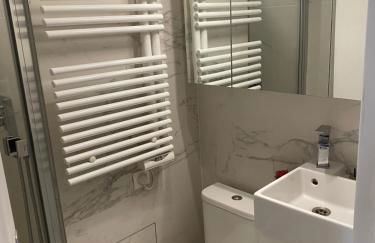 Studio sympa à Paris en métro -balcon & wifi - Foto 3