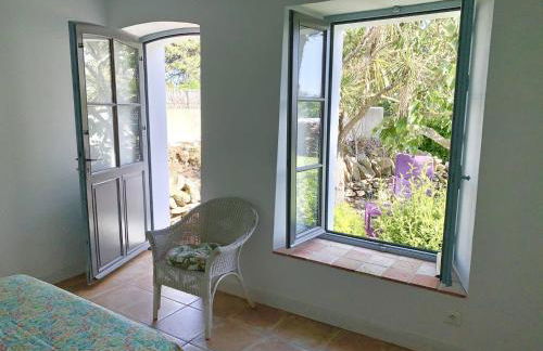 Maison rénovée près plage, 6 couchages, terrasse, BBQ, parking, internet inclus - FR-1-224B-588 - Foto 12