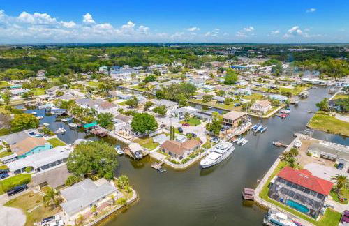 Beautiful & Cozy Home on a Canal in Hudson, FL! - Foto 70
