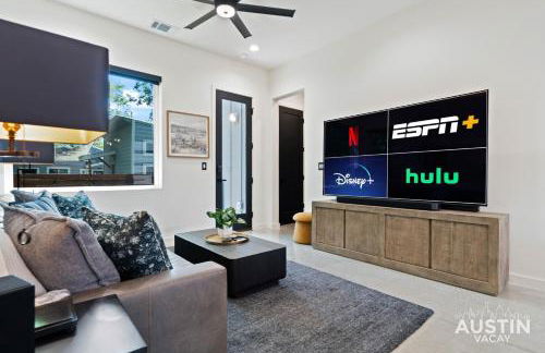 Luxury 2BR 2BA East Austin retreat w yard, deck and garage parking by Austin Vacay - Foto 42