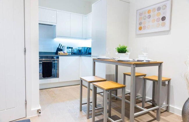 Absolute Stays at The Ziggurat-st Alban Train Station-harry Potter World - Foto 23