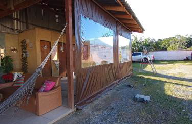 Cabana com Ar condicionado e area de cozinha e banheiro compartilhado a 10 minutos do Parque Beto Carrero - Foto 16