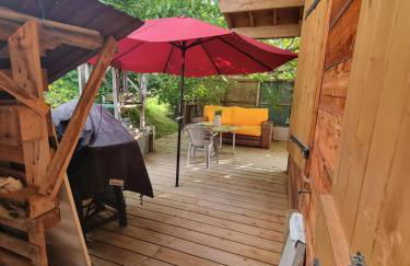 Very comfortable, fully equiped two bed appartement in private chalet entire floor Near La Clusaz, Grand Bornand, Annecy and lake and private terrace Bbq - Foto 21