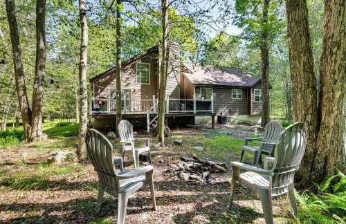 Cozy Wooded Retreat Big Bass Lake Home - Foto 1