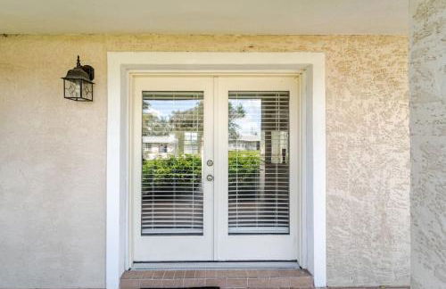 Serene Escape Cozy Home close to Beaches - Foto 36