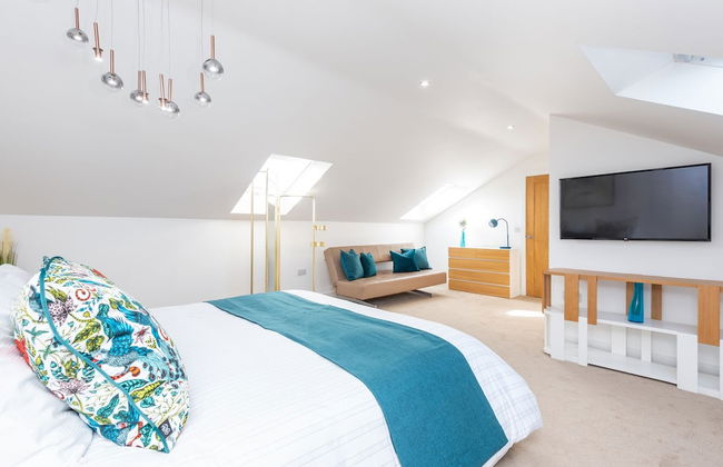 Lincoln 4-beds, Sleeps 13, Hot Tub & Pet Friendly - Foto 10