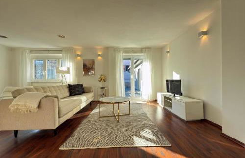 Scharnhäusle 2 - Großzügige Wohlfühl-Wohnung mit Badewanne& Balkon - Foto 1