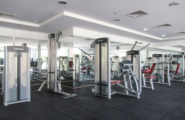 Outstanding 2BR in Serene JVT Neighborhood! - Photo 18