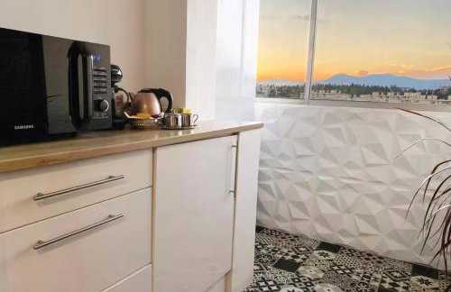 Panoramic Sea View - Terrace - Air Conditioning - 2 Bedrooms - Wifi - Kitchen - Tram - Foto 13