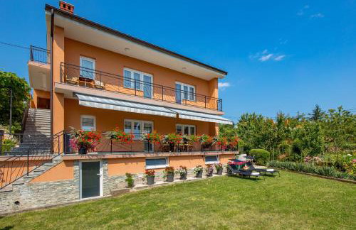 Apartment Flowers - Photo 34