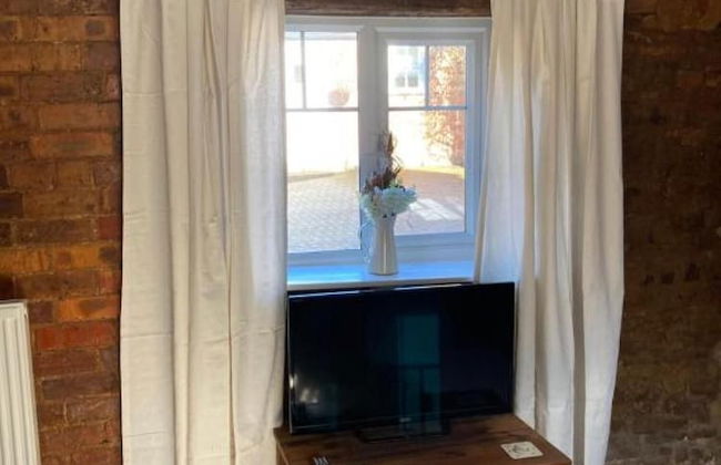 2 Bedroom Holcot Cottage - Foto 7